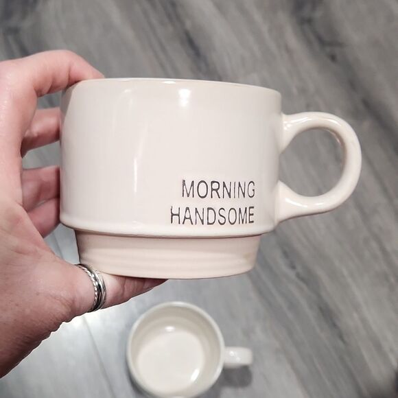 GUC Crowfton Set Of 2 13oz Mugs - Picture 6 of 9